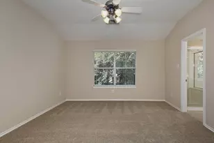 166 N Burberry Park Cir, The Woodlands, TX 77382 - Photo 15