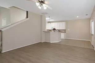 166 N Burberry Park Cir, The Woodlands, TX 77382 - Photo 7