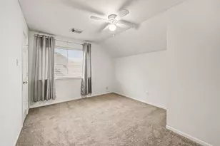 4415 Casey Cir, Sugar Land, TX 77479 - Photo 41