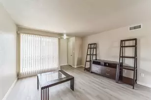 6202 Skyline Dr, Houston, TX 77057 - Photo 9