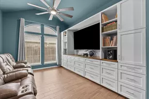 2807 Jordan Creek Ct, League City, TX 77573 - Photo 15