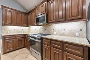 2807 Jordan Creek Ct, League City, TX 77573 - Photo 11