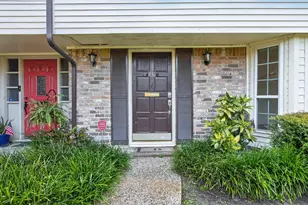 836 Wax Myrtle Ln, Houston, TX 77079 - Photo 3