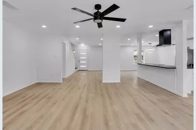 16007 Diana Lane, Houston, TX 77062 - Photo 19