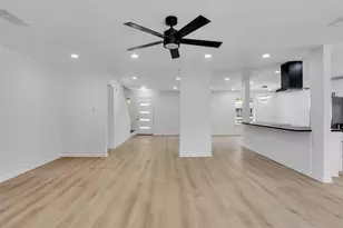 16007 Diana Ln, Houston, TX 77062 - Photo 19