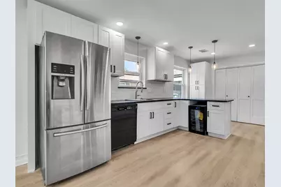 16007 Diana Lane, Houston, TX 77062 - Photo 13