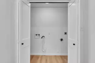 16007 Diana Ln, Houston, TX 77062 - Photo 15