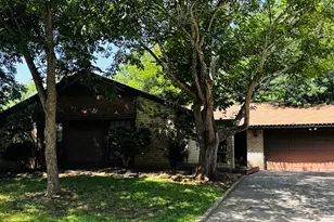 2506 Valley Dr, Brenham, TX 77833 - Photo 13