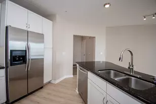 505 Jackson Hill St, Houston, TX 77007 - Photo 9
