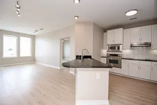 505 Jackson Hill St, Houston, TX 77007 - Photo 5