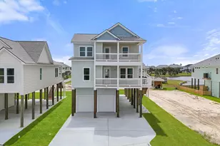 4042 Miramar Ct, Galveston, TX 77554 - Photo 1