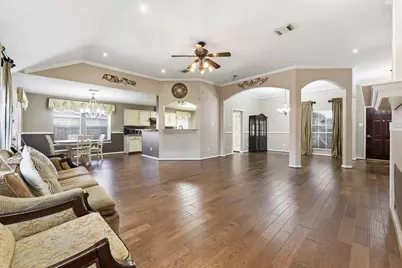 1819 Castle Oaks Drive, Pearland, TX 77581 - Photo 11