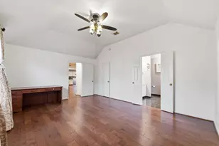 1819 Castle Oaks Dr, Pearland, TX 77581 - Photo 13
