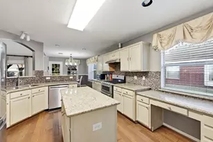 1819 Castle Oaks Dr, Pearland, TX 77581 - Photo 11