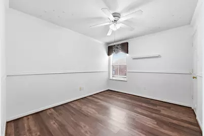 1819 Castle Oaks Drive, Pearland, TX 77581 - Photo 17