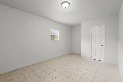 6319 Southwood Court N, Houston, TX 77035 - Photo 7