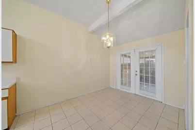 6319 Southwood Court N, Houston, TX 77035 - Photo 7