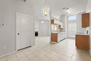 6319 Southwood Ct N, Houston, TX 77035 - Photo 5