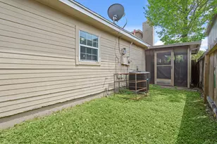 6319 Southwood Ct N, Houston, TX 77035 - Photo 13