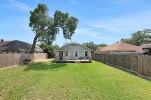 1459 Godwin St, Houston, TX 77023 - Photo 5