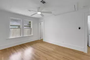 1459 Godwin St, Houston, TX 77023 - Photo 21