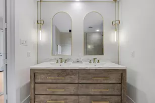 2650 Fountain Key Blvd, Houston, TX 77008 - Photo 13