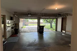 701 Herder Ave, Schulenburg, TX 78956 - Photo 23