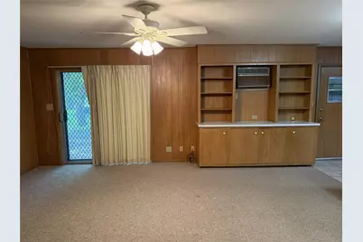 701 Herder Avenue, Schulenburg, TX 78956 - Photo 11