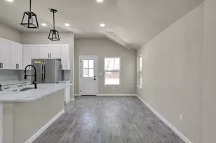 106 Harbor Ct Dr, Conroe, TX 77356 - Photo 15