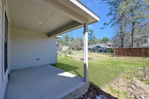 106 Harbor Ct Dr, Conroe, TX 77356 - Photo 37