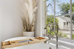 2114 Wroxton Rd, Houston, TX 77005 - Photo 27