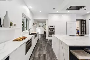 2114 Wroxton Rd, Houston, TX 77005 - Photo 19