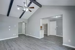 2323 Tinechester Dr, Houston, TX 77339 - Photo 9