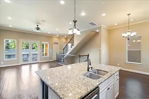 1518 Amundsen St, Houston, TX 77009 - Photo 15