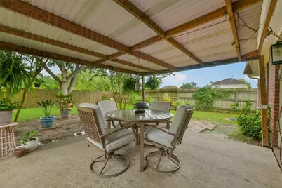 203 Green Isle Avenue, Dickinson, TX 77539 - Photo 37