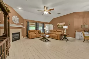 203 Green Isle Ave, Dickinson, TX 77539 - Photo 7