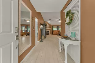 203 Green Isle Ave, Dickinson, TX 77539 - Photo 5