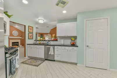 203 Green Isle Avenue, Dickinson, TX 77539 - Photo 15