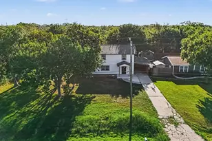 1021 27th St, Dickinson, TX 77539 - Photo 23
