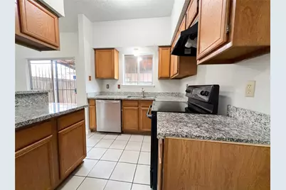 12300 Brookglade Circle #133, Houston, TX 77099 - Photo 9