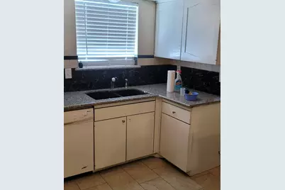 11001 Sherry Lane, Houston, TX 77041 - Photo 15