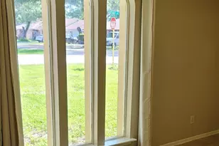 11001 Sherry Ln, Houston, TX 77041 - Photo 7