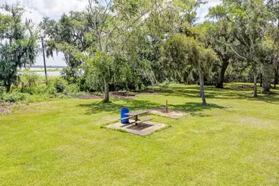 1601 Old Henry Court, Angleton, TX 77515 - Photo 25