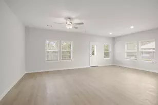 11530 Youngquist Dr, Mont Belvieu, TX 77535 - Photo 5