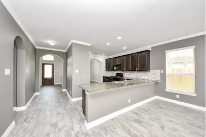 2211 Emerald Lane, Texas City, TX 77591 - Photo 5