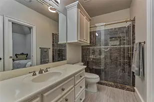 200 Sarasota Cir S, Montgomery, TX 77356 - Photo 39