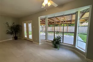 5002 Louise St, Seabrook, TX 77586 - Photo 9