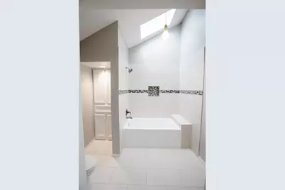 415 Abbott Circle, Sugar Land, TX 77498 - Photo 17