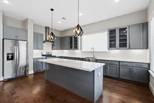 410 Yale Oaks Ln, Houston, TX 77091 - Photo 15