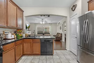 10518 Sun River Falls Dr, Humble, TX 77396 - Photo 9